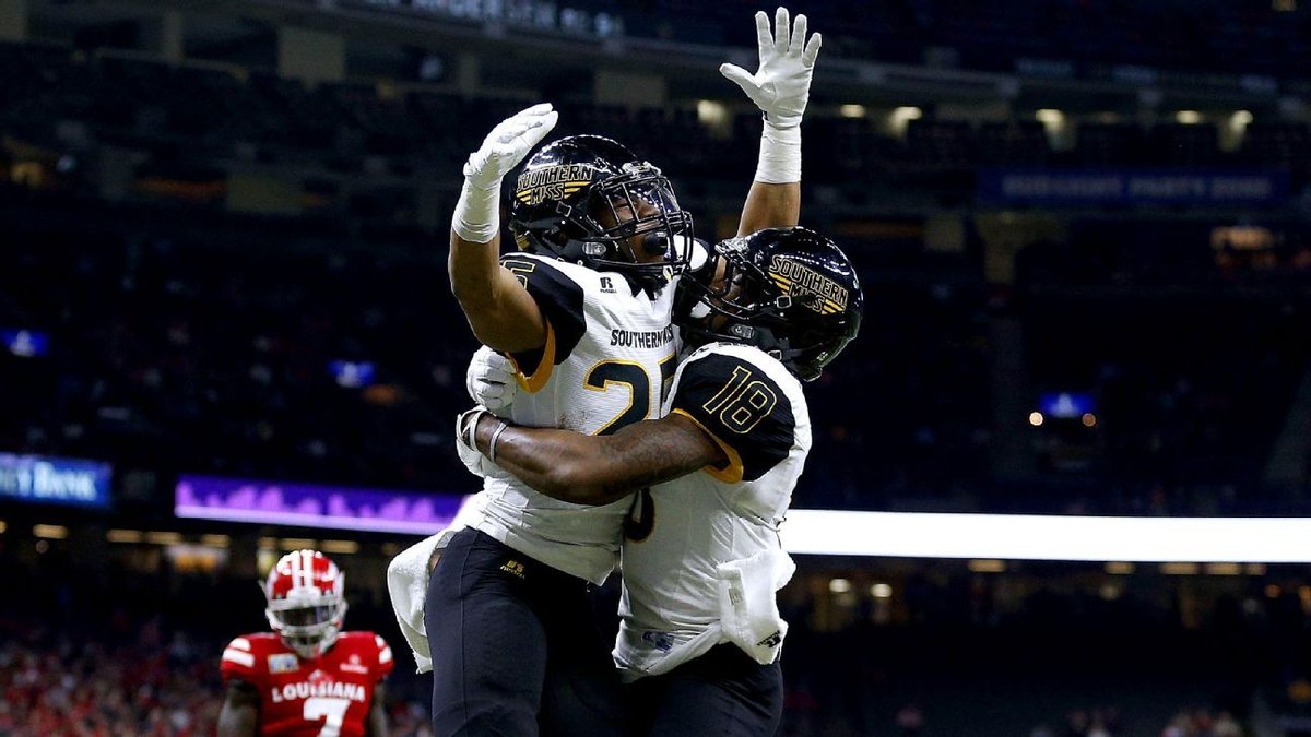 College Football Bowl Season: Recapping The First Six (yes, six)