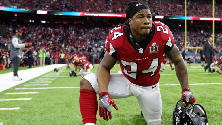 Could Atlanta Falcons RB Devonta Freeman Be Starting A New Trend?
