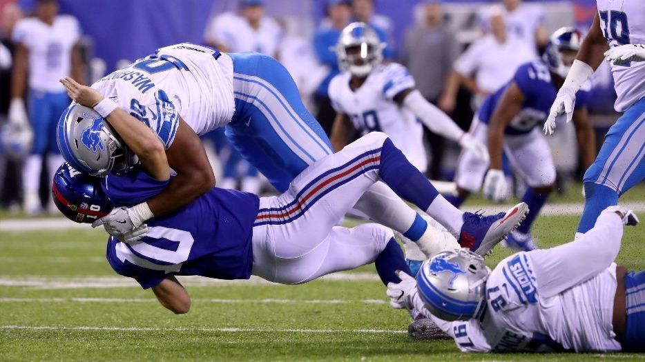 Monday Night Football Recap: If You’re Scared, Just Say You’re Scared Eli.