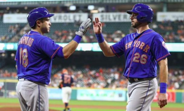 New York Mets Lose Both Catchers To Injury in One Day