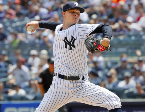 Cincinnati Reds Trade for Sonny Gray, Sign Him to Extensio​​n